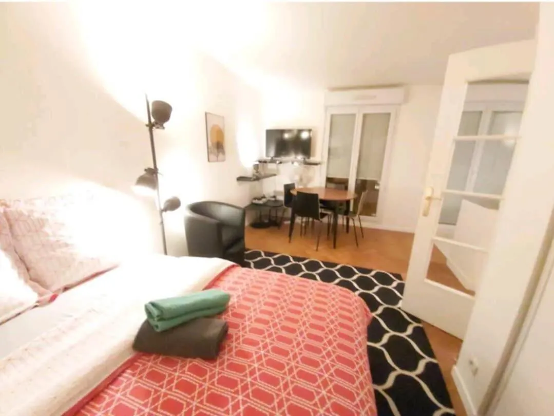 Studio La Cite Des Sciences Holiday home Paris