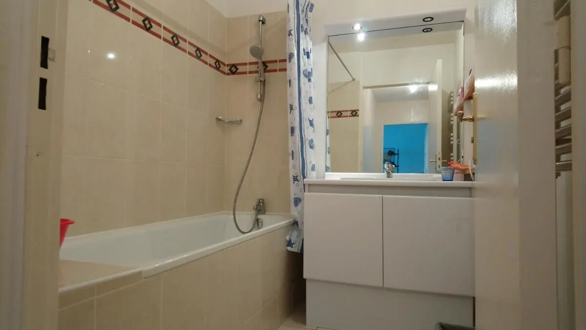 Holiday home Studio La Cite Des Sciences